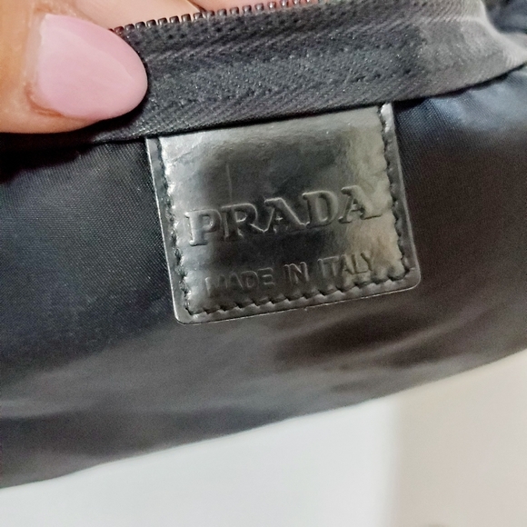 Prada auth black nylon pouch crossbody bag w strap - Picture 12 of 15